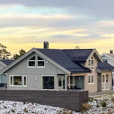 4 Bedroom Amazing Home In Færvik Dış mekan fotoğraf