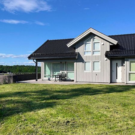 4 Bedroom Amazing Home In Færvik Dış mekan fotoğraf