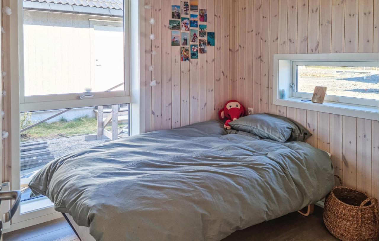 4 Bedroom Amazing Home In Færvik Dış mekan fotoğraf